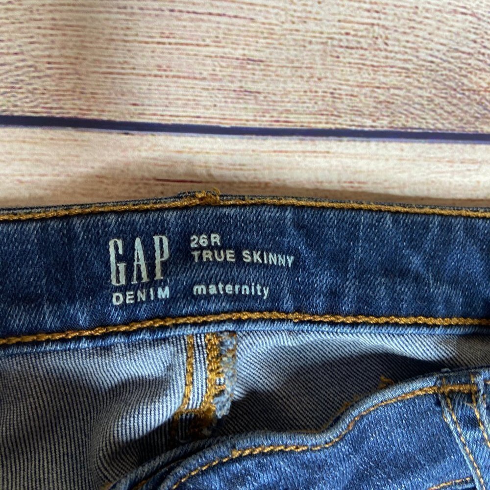 Gap Maternity Soft Skinny Dark Wash Jeans Size 26 - Picture 3 of 7